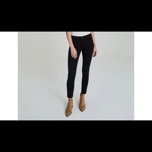 Size 32 R AG “the legging”, super skinny ankle.